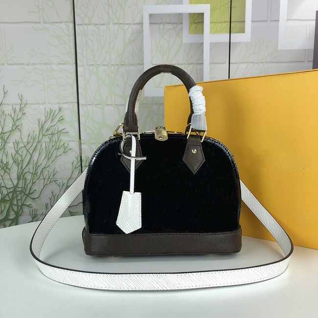 Fashion womens bag outdoor ladies shoulder bags patent leather letter shell design high quality handbag purse with serial code, Black
Fashion womens bag outdoor ladies shoulder bags patent leather letter shell design high quality handbag purse with serial code, Black