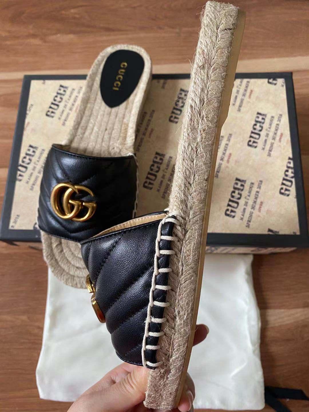 2020 Fashionable lady fisherman slippers, hot sale lady sandals, designer shoes, free shipping with box 35-42, Black
2020 Fashionable lady fisherman slippers, hot sale lady sandals, designer shoes, free shipping with box 35-42, Black