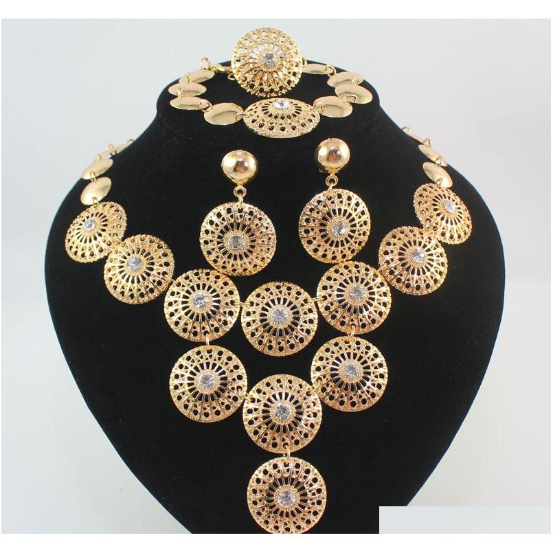 Dubai African Gold Plated Mysterious Charming Bridal Fashion Necklace Bracelet Ring Earring Women Costume Party Jewelry Sets Vtabs
Dubai African Gold Plated Mysterious Charming Bridal Fashion Necklace Bracelet Ring Earring Women Costume Party Jewelry Sets Vtabs