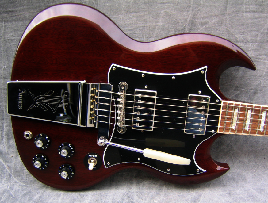 Super Rare Angus Young Wine Cherry Red SG Electric Guitar Engraved Lyre Vibrola Maestro Tremolo, Pearl trapezoid inlay
Super Rare Angus Young Wine Cherry Red SG Electric Guitar Engraved Lyre Vibrola Maestro Tremolo, Pearl trapezoid inlay