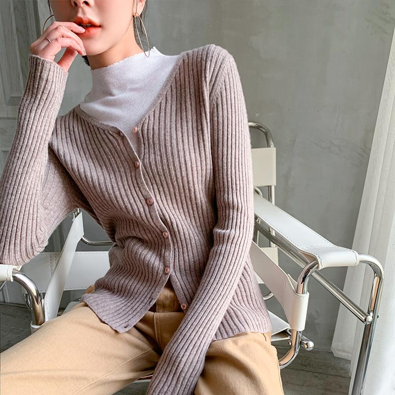 LHZSYY 2020New Pure Wool Knitted Cardigan Women's V-Neck Pit Strip Short Sunscreen Jacket Thin Cashmere Sweater Base shirt top, Yellow
LHZSYY 2020New Pure Wool Knitted Cardigan Women's V-Neck Pit Strip Short Sunscreen Jacket Thin Cashmere Sweater Base shirt top, Yellow