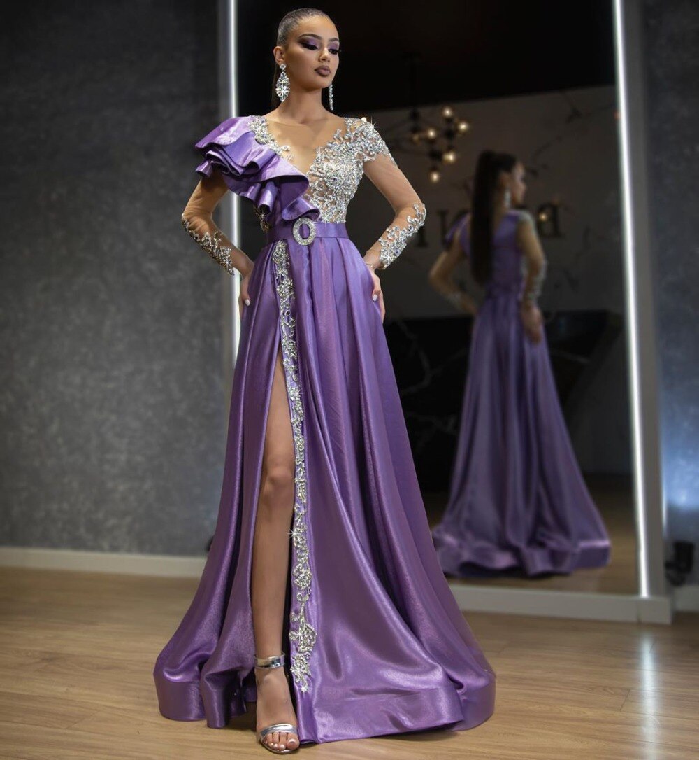 Luxury Dubai Arabia Prom Dresses Crystal Beads Appliqued Long Sleeves Evening Dresses Ruched Satin Custom Made Formal Pageant Gown