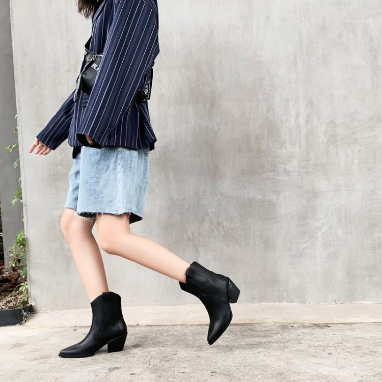 Oversized - boots women shoes ankle boots for women ladies shoes woman winter Pointed thick with1, Black
Oversized - boots women shoes ankle boots for women ladies shoes woman winter Pointed thick with1, Black
