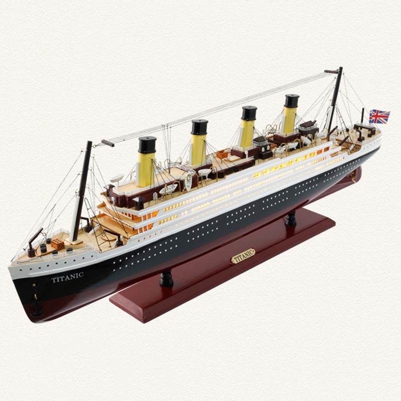30-100CM Wooden Titanic Cruise Ship Model with LED Lights Decoration Wood Sailing Boat Craft Creative Home Living Room Decor 201210