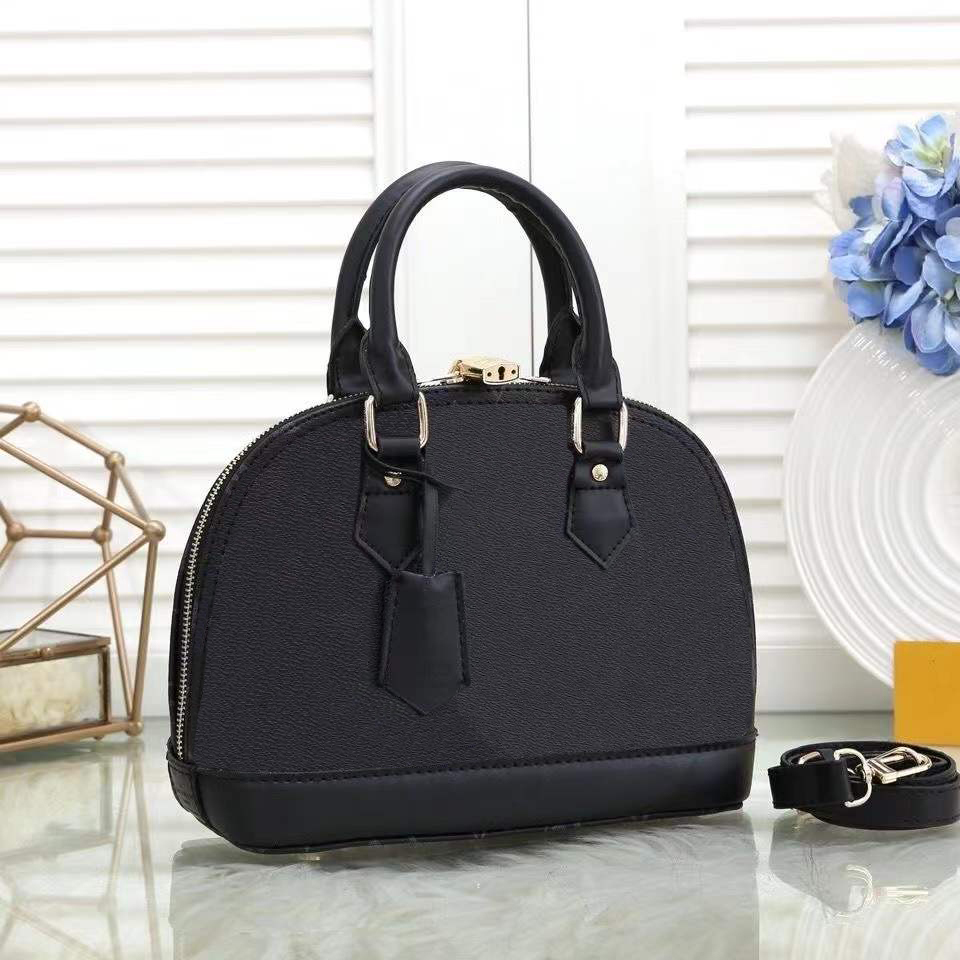 Women's tote bag Designers handbags luxurys women classic shell totes shoulder Bags superior quality Messenger purse high-capacity with orange box good very nice, No.4
Women's tote bag Designers handbags luxurys women classic shell totes shoulder Bags superior quality Messenger purse high-capacity with orange box good very nice, No.4