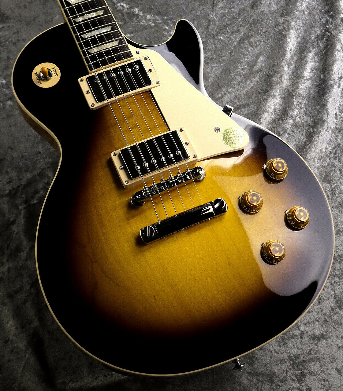 Les Standard '50s Tobacco Burst Electric Guitar #4
Les Standard '50s Tobacco Burst Electric Guitar #4