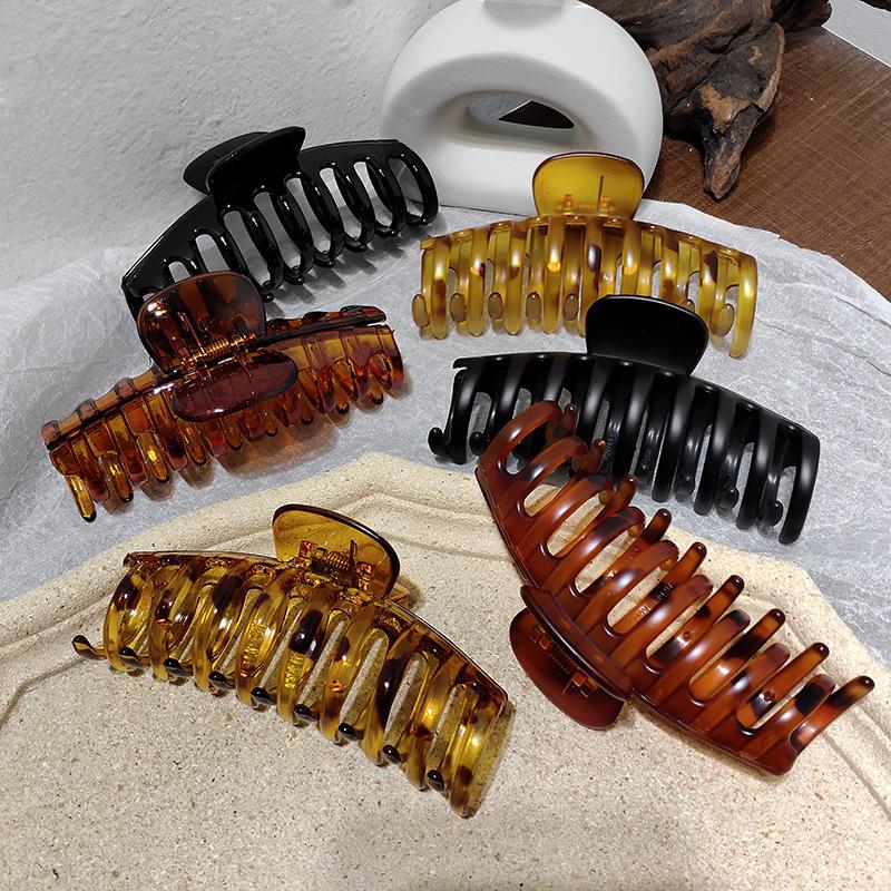 2020 New Claw Clip For Women Tough Amber Plastic Hair Claw Large Size Hair Clamps Clip Crab For Accessories
2020 New Claw Clip For Women Tough Amber Plastic Hair Claw Large Size Hair Clamps Clip Crab For Accessories