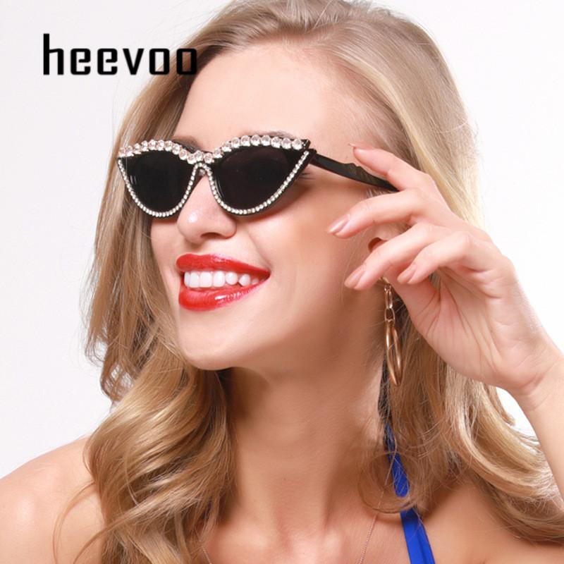Samll Trendy Diamond Cat Eye Sunglasses Women Designer Crystal Sexy Cateye Frame Rhinestone Eyewear UV400 Oculos
Samll Trendy Diamond Cat Eye Sunglasses Women Designer Crystal Sexy Cateye Frame Rhinestone Eyewear UV400 Oculos