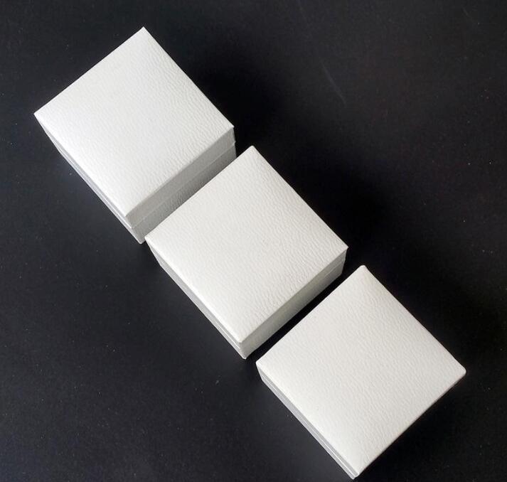 High quality White Paper Original Logo Jewelry Reticule Hand bag for Pandora Bracelet Necklace Charms Jewelry pulsera de pandorGift Bags
High quality White Paper Original Logo Jewelry Reticule Hand bag for Pandora Bracelet Necklace Charms Jewelry pulsera de pandorGift Bags
