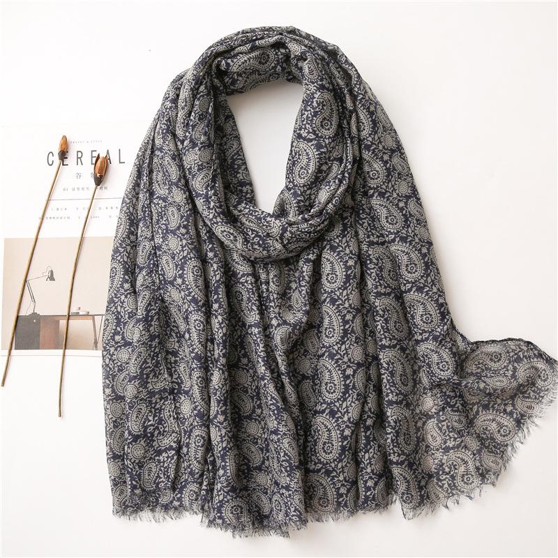 Hot 2020 Women Scarf Fashion Print Cotton Winter Warm Brand Scarves Hijabs Lady Foulard Bandana Poncho Hijab Viscose
Hot 2020 Women Scarf Fashion Print Cotton Winter Warm Brand Scarves Hijabs Lady Foulard Bandana Poncho Hijab Viscose