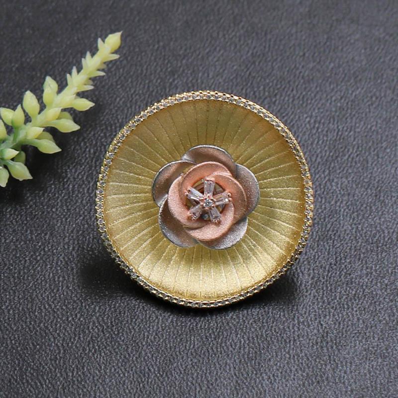 Vanifin Fashion Jewelry Trendy Exquisite Circle Petunia Brooch Pin for Engagement Daily Micro Paved Zircon Popular Gifts
Vanifin Fashion Jewelry Trendy Exquisite Circle Petunia Brooch Pin for Engagement Daily Micro Paved Zircon Popular Gifts