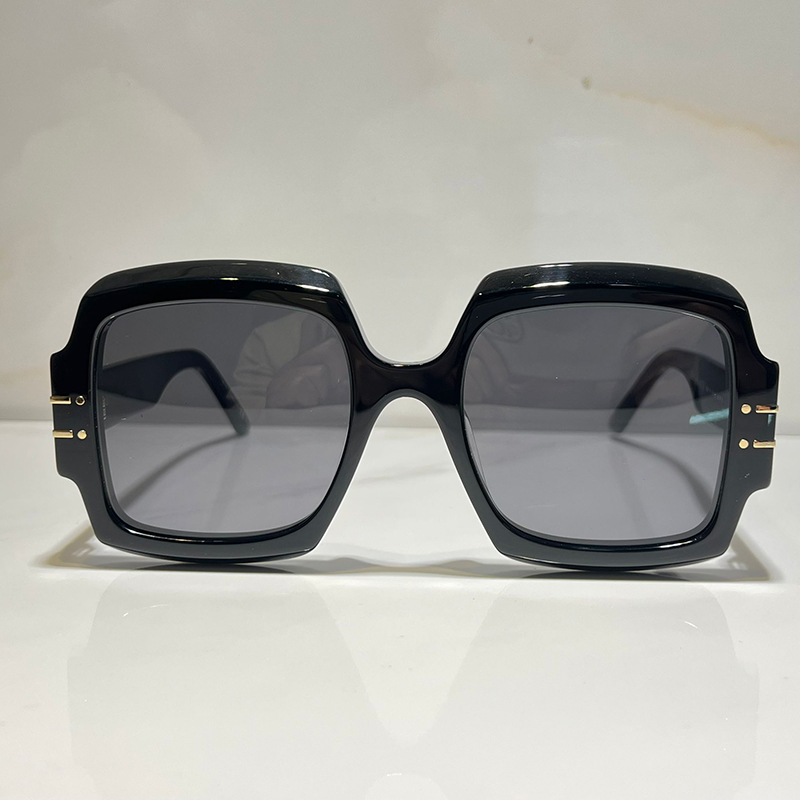 Summer Sunglasses For Men and Women style Anti-Ultraviolet Retro Signature S1U Plate Big Square Full Frame fashion Eyeglasses Random Box
Summer Sunglasses For Men and Women style Anti-Ultraviolet Retro Signature S1U Plate Big Square Full Frame fashion Eyeglasses Random Box