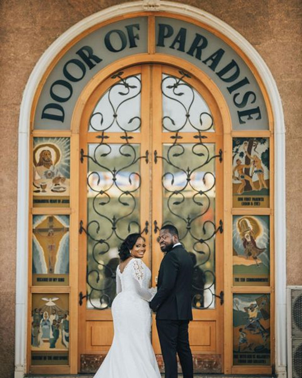 Long Sleeve Nara Aziza Wedding Dresses with Detachable Train Full Lace Floral Beaded Cathedral Train African Princess Bridal Gowns