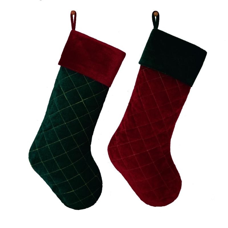New arrivel Set of 2 pcs Red & Green Velvet Stocking Diamond Quilted Embroidery decoration Socks Christmas stocking P7922
New arrivel Set of 2 pcs Red & Green Velvet Stocking Diamond Quilted Embroidery decoration Socks Christmas stocking P7922