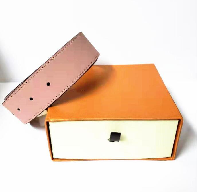 2021 belt hot sale belt for men and women big gold buckle belt width 3.8 cm 3.4cm 2.0cm 12 style high quality AA1, Belt and box
2021 belt hot sale belt for men and women big gold buckle belt width 3.8 cm 3.4cm 2.0cm 12 style high quality AA1, Belt and box