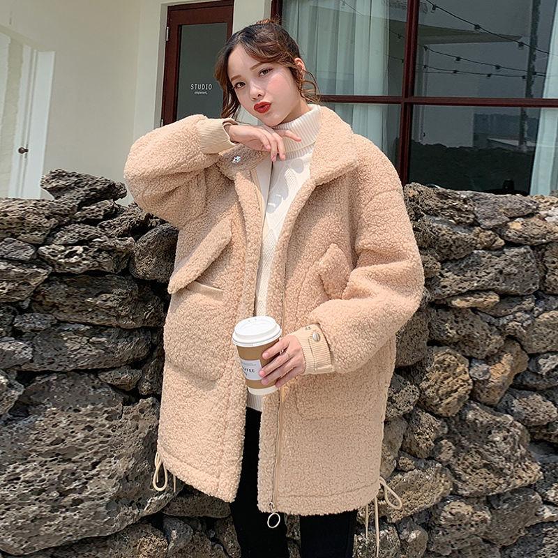 2021 New Autumn Winter Solid Loose Faux Fur Coats Turn-down Collar Plus Size Jacket Female Fashion Zipper Pockets Outerwear B116, Blue
2021 New Autumn Winter Solid Loose Faux Fur Coats Turn-down Collar Plus Size Jacket Female Fashion Zipper Pockets Outerwear B116, Blue