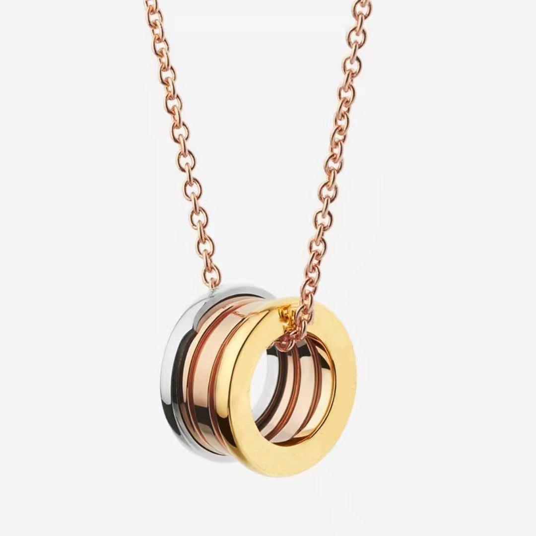 Fashion luxury Necklace Designer Jewelry necklace Pendant love necklaces couple Party Wedding high-end gift box packaging gifts wholesale
Fashion luxury Necklace Designer Jewelry necklace Pendant love necklaces couple Party Wedding high-end gift box packaging gifts wholesale