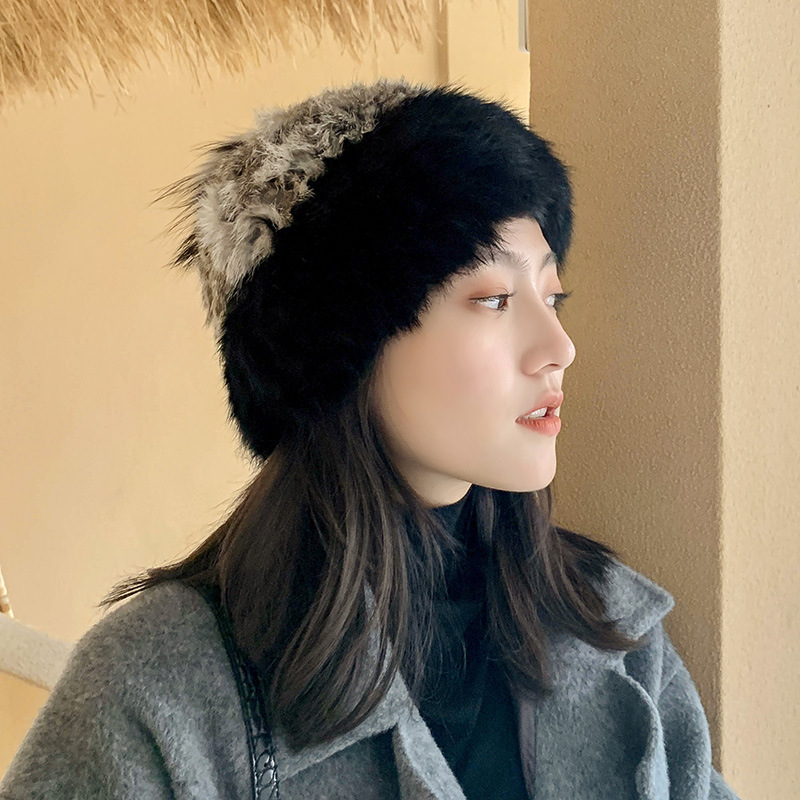 Korean-style knitted wool hot winter earmuffs women's fur hat fashion 
Korean-style knitted wool hot winter earmuffs women's fur hat fashion