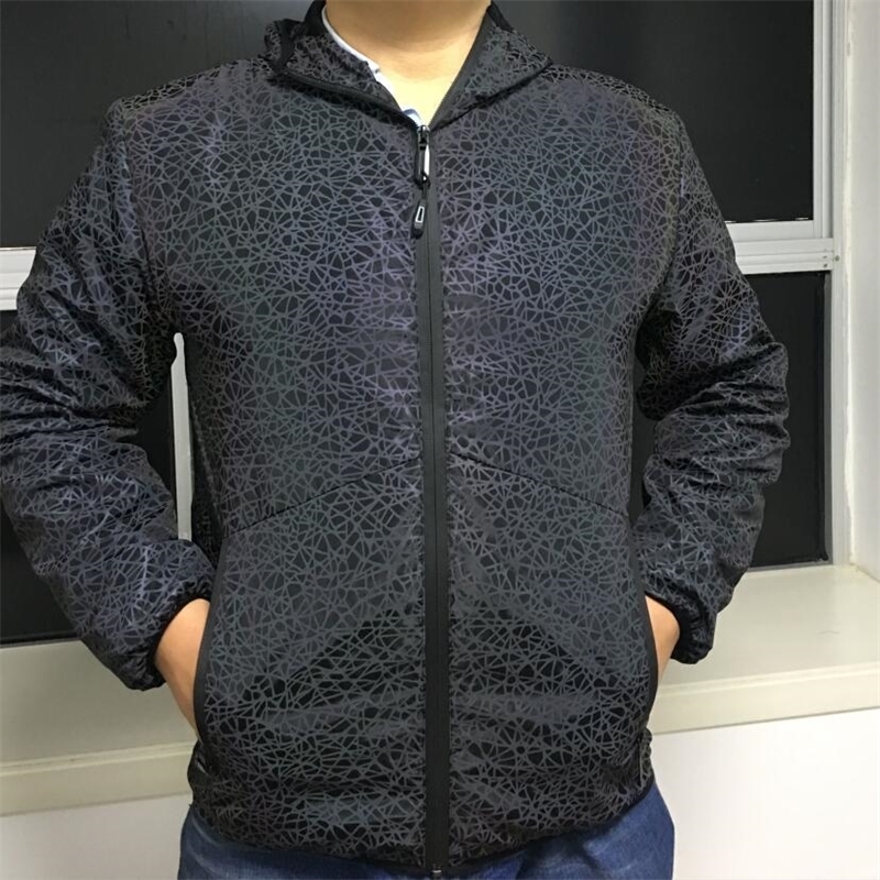 Hip Hop Line Reflective Hooded Jacket Men Spider Web Night Sporting Fluorescent Jackets Coats Mens Harajuku Streetwear 201127