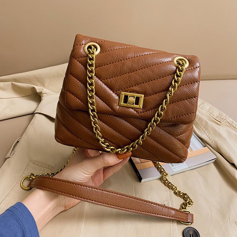 Women's bag chain handbags 2020 new mini one-shoulder oblique cross small square bag, Black
Women's bag chain handbags 2020 new mini one-shoulder oblique cross small square bag, Black