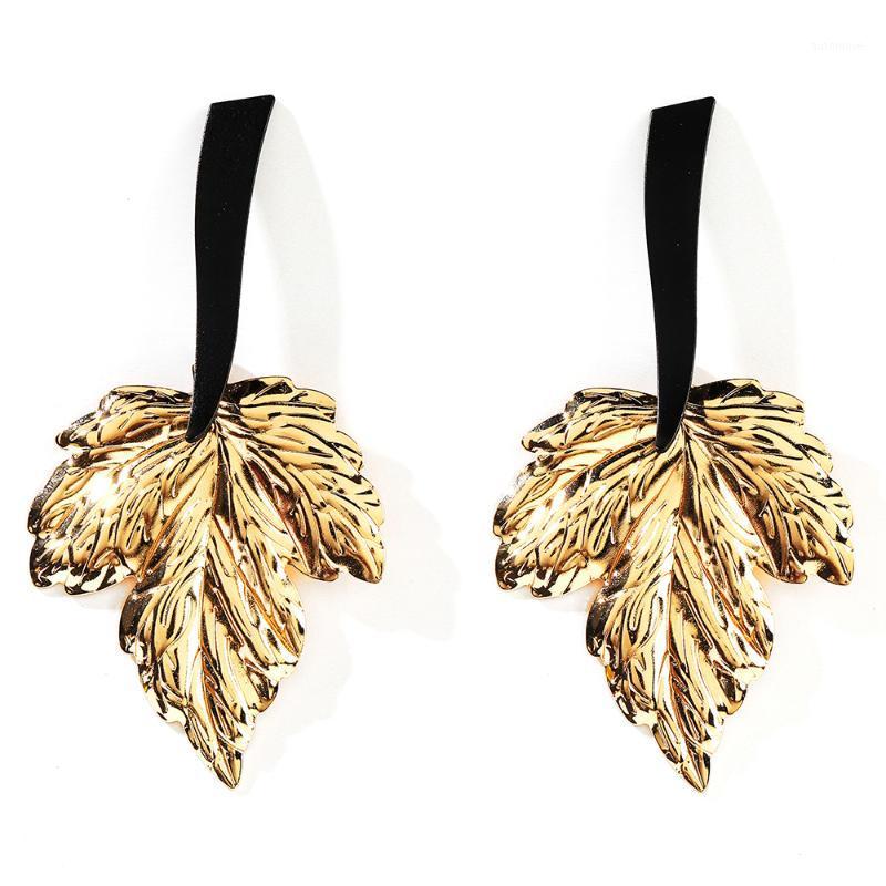 WYBU Golden Blakc Leaf Earrings Fresh Metal Texture Palm Leaf Drop Dangle Earrings Chic Stud Earing for Women and Girls Birthday1
WYBU Golden Blakc Leaf Earrings Fresh Metal Texture Palm Leaf Drop Dangle Earrings Chic Stud Earing for Women and Girls Birthday1