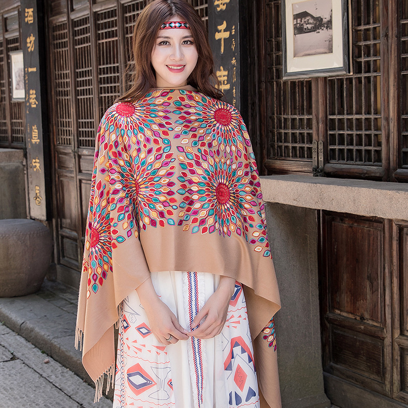 Hot 2020 new scarf the women winter embroidered neck cashmere scarves lady shawl women's wrap was foulard blanket for free bandana femme
Hot 2020 new scarf the women winter embroidered neck cashmere scarves lady shawl women's wrap was foulard blanket for free bandana femme