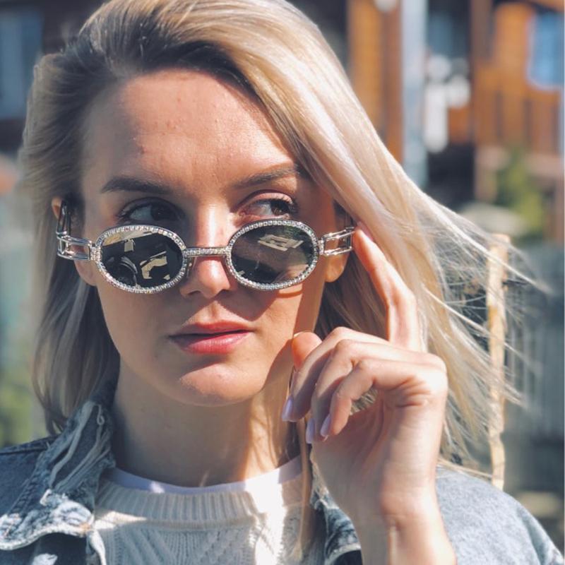 Fashion Round Steampunk Sunglasses Women Trendy Luxury Designer Vintage Oval Sunglasses Rhinestone Glasses Oculos Gafas
Fashion Round Steampunk Sunglasses Women Trendy Luxury Designer Vintage Oval Sunglasses Rhinestone Glasses Oculos Gafas