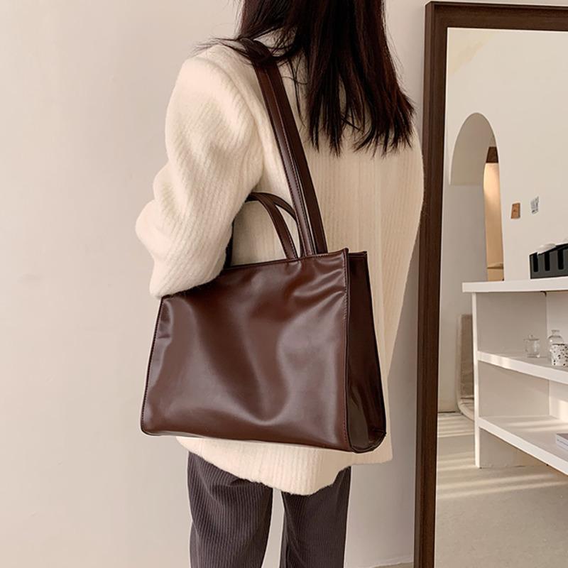 Large Capacity Tote Bag Casual 2021 New Fashion Women Bag Retro Shoulder Versatile Businese Handbag Tote Female, Black
Large Capacity Tote Bag Casual 2021 New Fashion Women Bag Retro Shoulder Versatile Businese Handbag Tote Female, Black