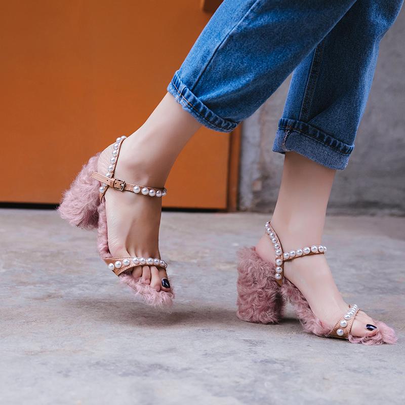 ARQA Women's Spring/autumn Sandals Buckle Silk Band Pearls Covered Wool Plush Block Heel Open Toe Shoes for Women, Pink
ARQA Women's Spring/autumn Sandals Buckle Silk Band Pearls Covered Wool Plush Block Heel Open Toe Shoes for Women, Pink