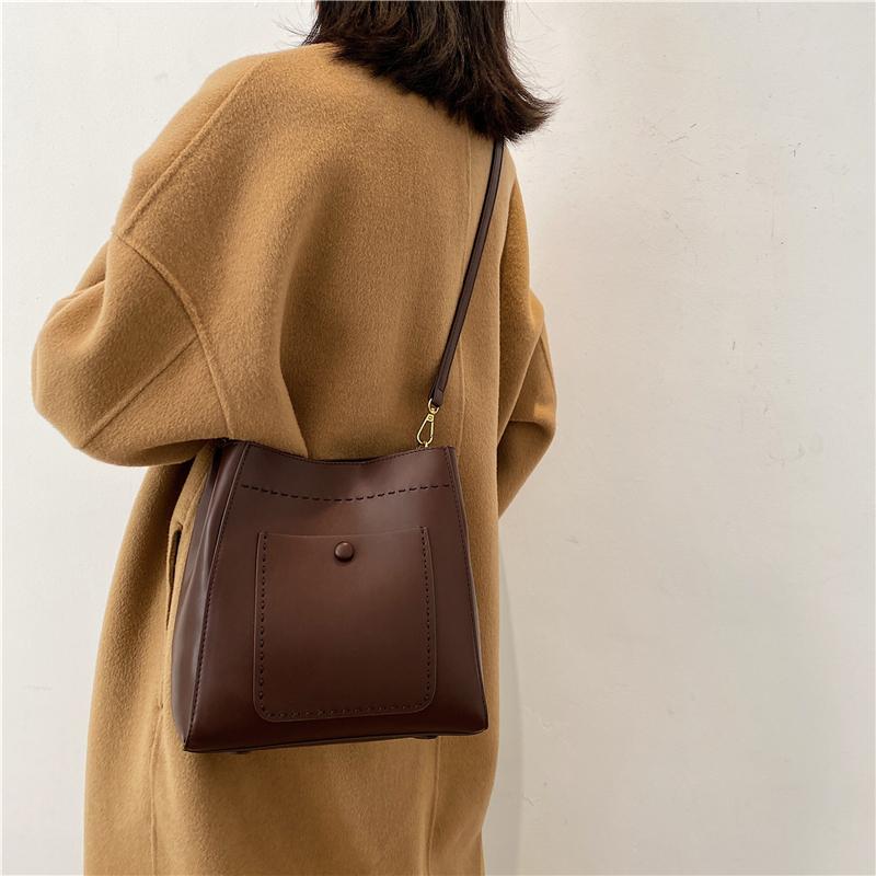 Korean Fashion Retro PU Leather Women Shoulder Bag 2021 New Daily Office Dating Shopper Bag Ladies Crossbody Black, Brown
Korean Fashion Retro PU Leather Women Shoulder Bag 2021 New Daily Office Dating Shopper Bag Ladies Crossbody Black, Brown