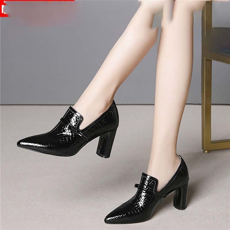 Morazora 2020 big 33-43 genuine leather high-fashion heels pointed to toe shoes black summer bombs female, Wine red
Morazora 2020 big 33-43 genuine leather high-fashion heels pointed to toe shoes black summer bombs female, Wine red