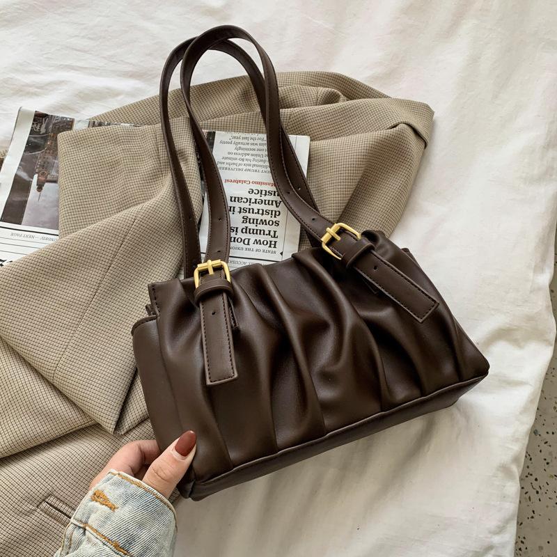 This year's popular bag girl 2021 new trendy one-shoulder underarm bag high-end air fold, Black
This year's popular bag girl 2021 new trendy one-shoulder underarm bag high-end air fold, Black