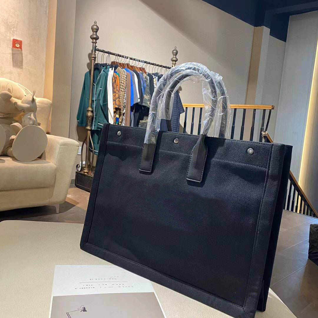 Classic designer handbag brand handbag fashion high quality high quality printed shoulder bag handbag ladies shopping bag free sh, Brown
Classic designer handbag brand handbag fashion high quality high quality printed shoulder bag handbag ladies shopping bag free sh, Brown