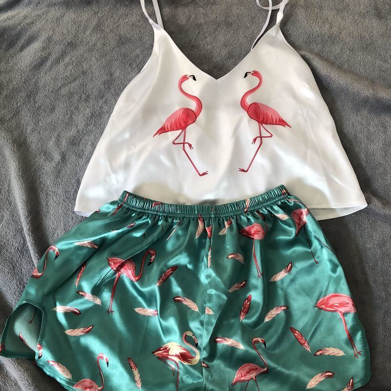QWEEK Flamingo pajamas for woman Silk Sexy Pijamas Women Satin Pyjama Femme Fox Print V Neck Home Suit Sleepwear dropshipping T200701, Pink
QWEEK Flamingo pajamas for woman Silk Sexy Pijamas Women Satin Pyjama Femme Fox Print V Neck Home Suit Sleepwear dropshipping T200701, Pink
