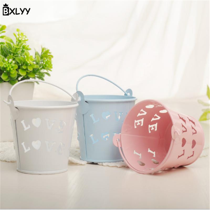 BXLYY New 1pc European Style Hollow Small Iron Bucket Candy Box Wedding Decoration Home Decoration Accessories New Year Gift.7z
BXLYY New 1pc European Style Hollow Small Iron Bucket Candy Box Wedding Decoration Home Decoration Accessories New Year Gift.7z