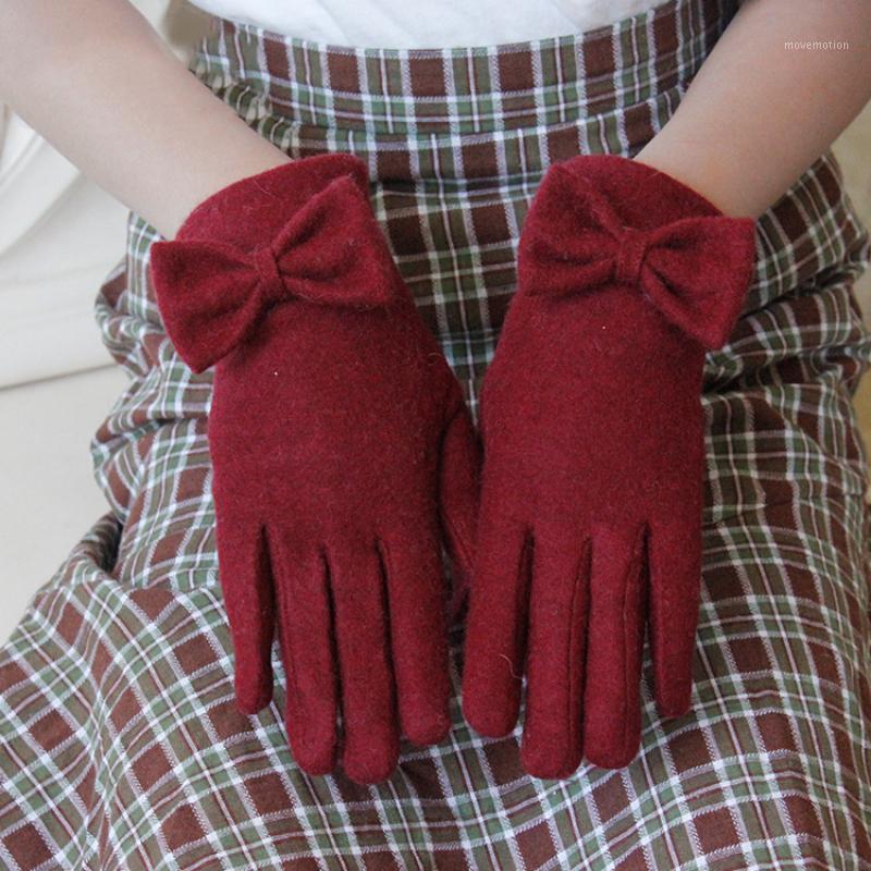 Women Winter Wool Cashmere Keep Warm Touch Screen Gloves Bow Solid Elegant Style Female Plus Velvet Inside Thicken Soft Gloves1
Women Winter Wool Cashmere Keep Warm Touch Screen Gloves Bow Solid Elegant Style Female Plus Velvet Inside Thicken Soft Gloves1
