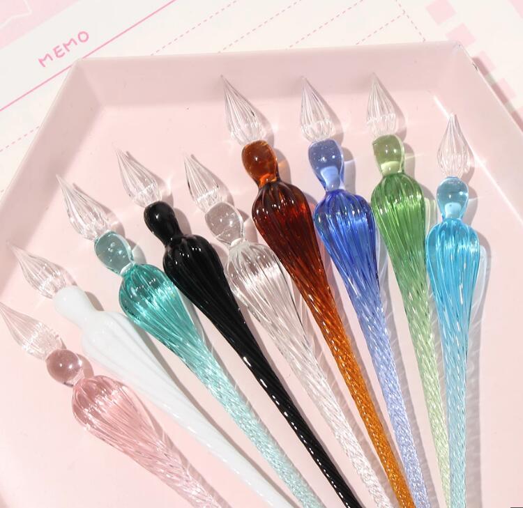 Handmade Glass Lampwork Pen with 3D Flower inside Crystal Penholder Plunging Calligraphy Pen Filling Ink Fountain Pens GC756
Handmade Glass Lampwork Pen with 3D Flower inside Crystal Penholder Plunging Calligraphy Pen Filling Ink Fountain Pens GC756