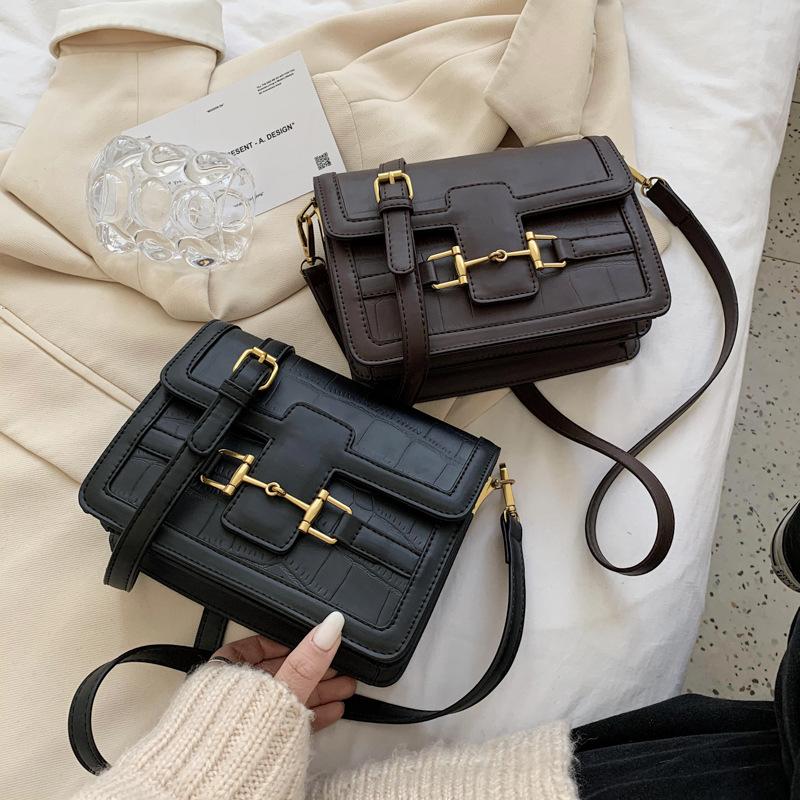 Net red retro small bag female 2021 autumn and winter new trendy fashion wild ins cross-body small square bag 
Net red retro small bag female 2021 autumn and winter new trendy fashion wild ins cross-body small square bag