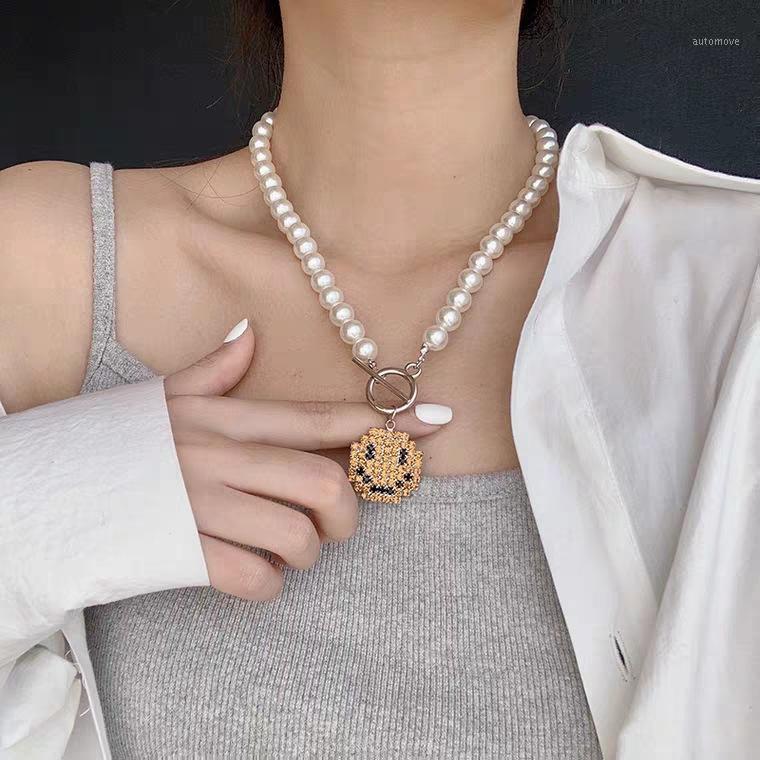 New Creative Cute Smile Pendant Necklace Best Fashion Pearl Chain Choker Party Jewelry for Women Friendship Girl Trendy Gifts1
New Creative Cute Smile Pendant Necklace Best Fashion Pearl Chain Choker Party Jewelry for Women Friendship Girl Trendy Gifts1