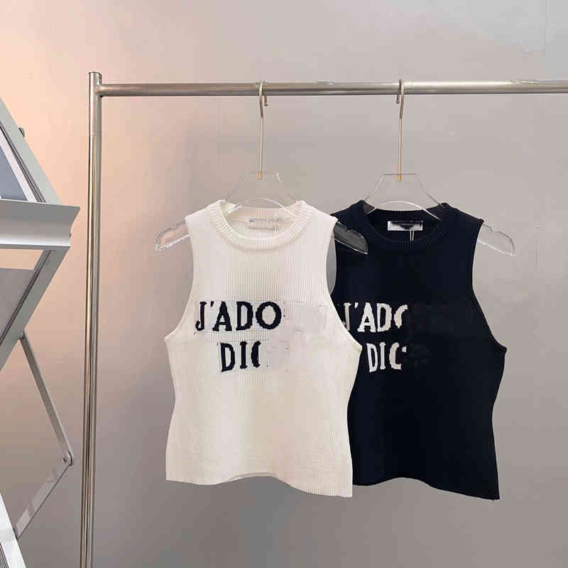 2022 Factory Wholesale New Dijia sweater vest women' spring loose Dr letter embroidered round neck sleeveless T-shirt trendy jacket A1, White
2022 Factory Wholesale New Dijia sweater vest women' spring loose Dr letter embroidered round neck sleeveless T-shirt trendy jacket A1, White