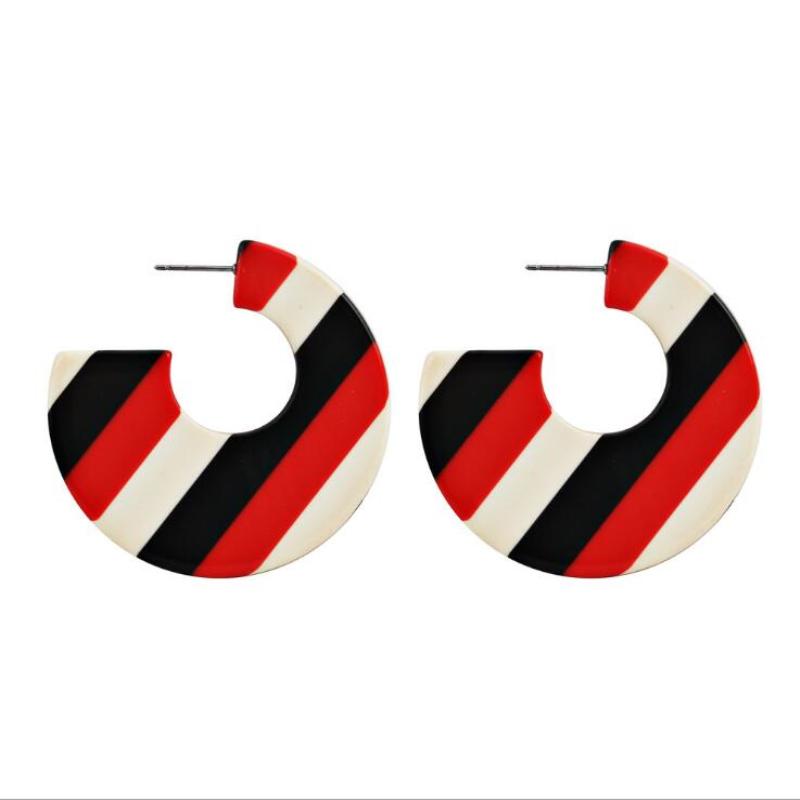 FishSheep Statemen 2021 Tortoise Leopard Acetate Acrylic Hoop Earrings For Women C Shape Geometric Hoops Circle Earring Jewelry
FishSheep Statemen 2021 Tortoise Leopard Acetate Acrylic Hoop Earrings For Women C Shape Geometric Hoops Circle Earring Jewelry