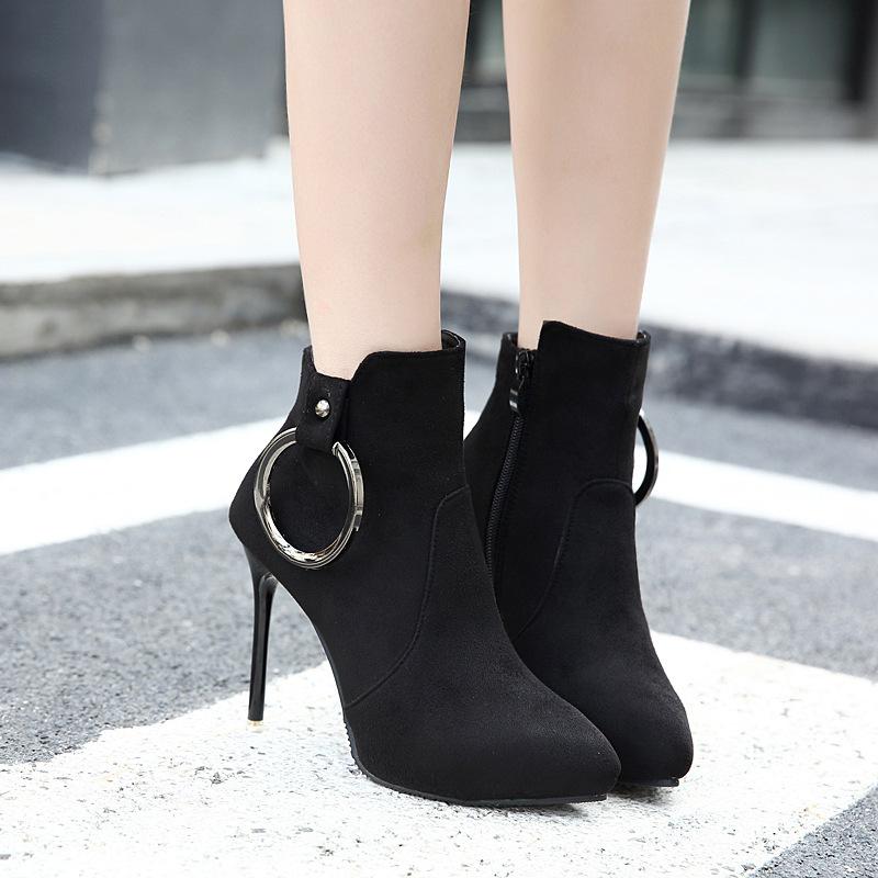 10CM Women's high heels botas stiletto boots nude boots ring pointed toe women's short European and American style, Black
10CM Women's high heels botas stiletto boots nude boots ring pointed toe women's short European and American style, Black