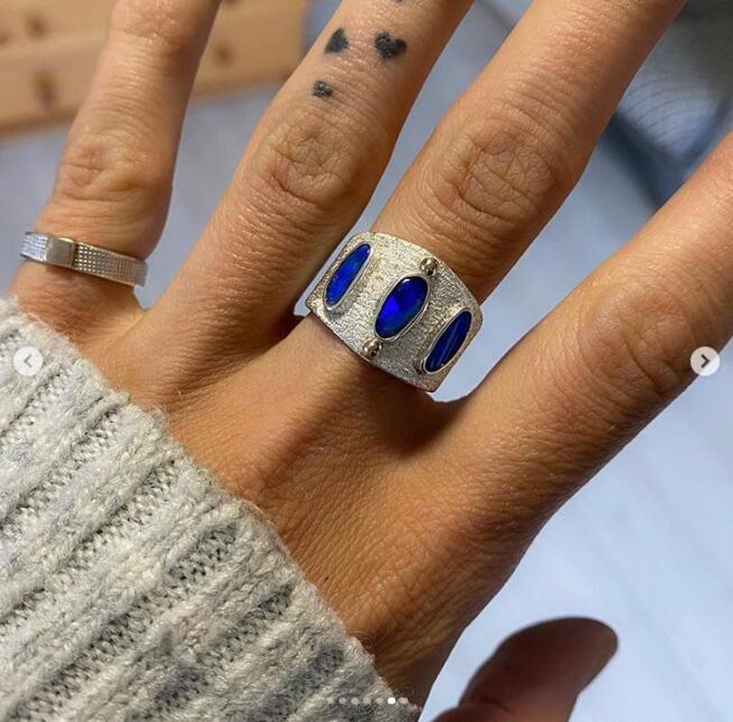 Wedding Rings Cool Female Blue Crystal Stone CZ Ring Classic Silver Color Thin Engagement For Women Trendy Bridal Copper Jewelry
Wedding Rings Cool Female Blue Crystal Stone CZ Ring Classic Silver Color Thin Engagement For Women Trendy Bridal Copper Jewelry