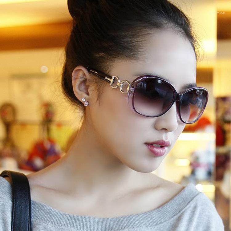 2020 NEW Fashion Vintage Round Female Sunglasses Women Brand Designer Feminine Sun Glasses Women's Pixel Glasses1
2020 NEW Fashion Vintage Round Female Sunglasses Women Brand Designer Feminine Sun Glasses Women's Pixel Glasses1