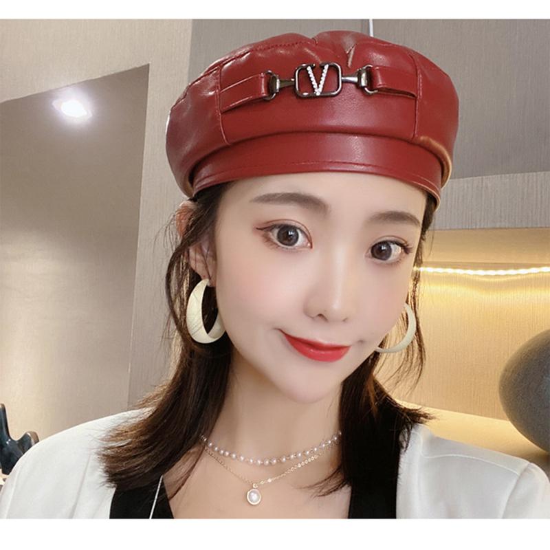 Spring and autumn women's hats Korean fashion leather buds caps painter hats fashion trendy top, Black
Spring and autumn women's hats Korean fashion leather buds caps painter hats fashion trendy top, Black