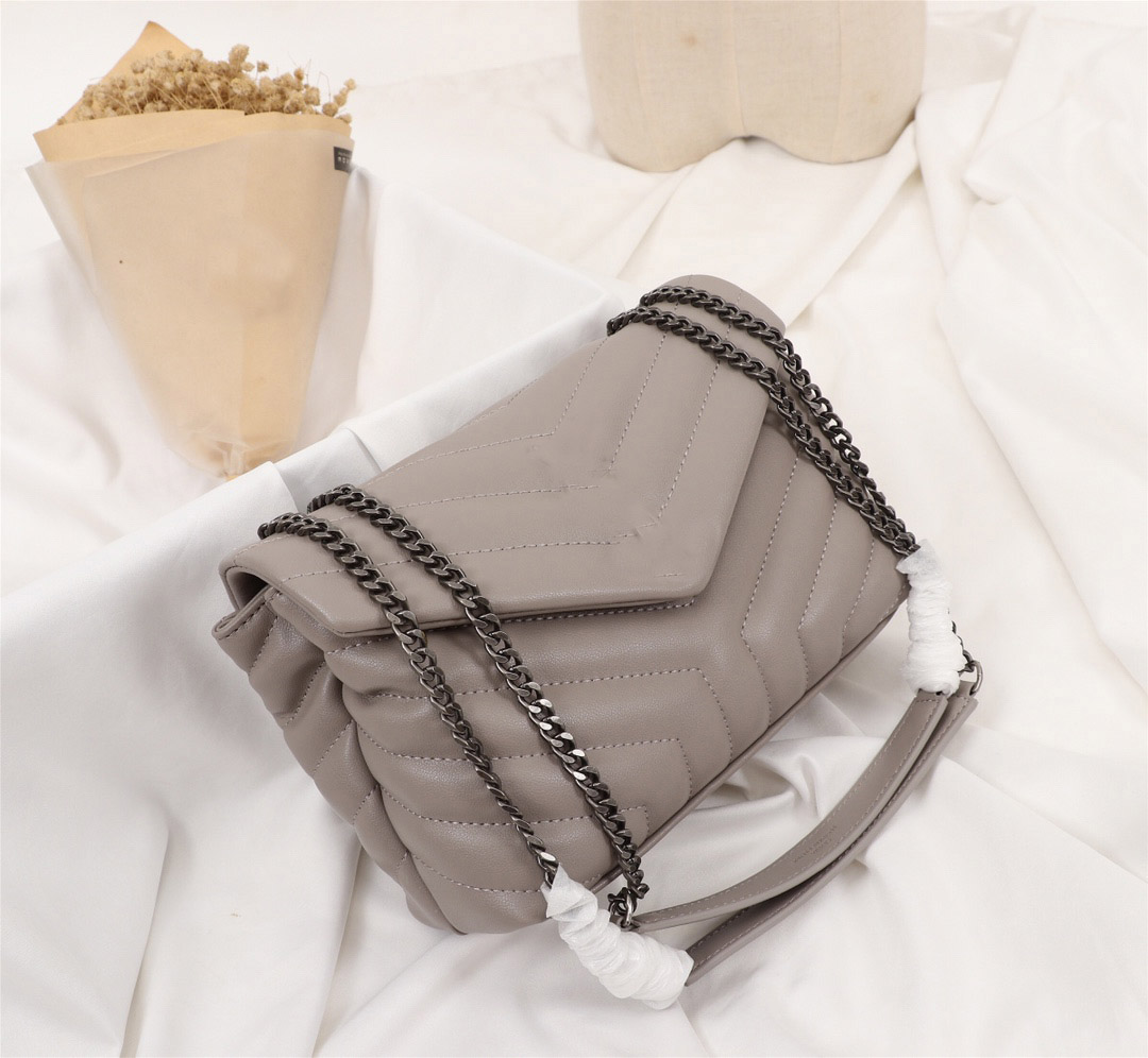 Women Diagonal shoulder bags 2021 europe and america luxury designer handbags leather material evening bag retro natural trend ladies gift, Box
Women Diagonal shoulder bags 2021 europe and america luxury designer handbags leather material evening bag retro natural trend ladies gift, Box