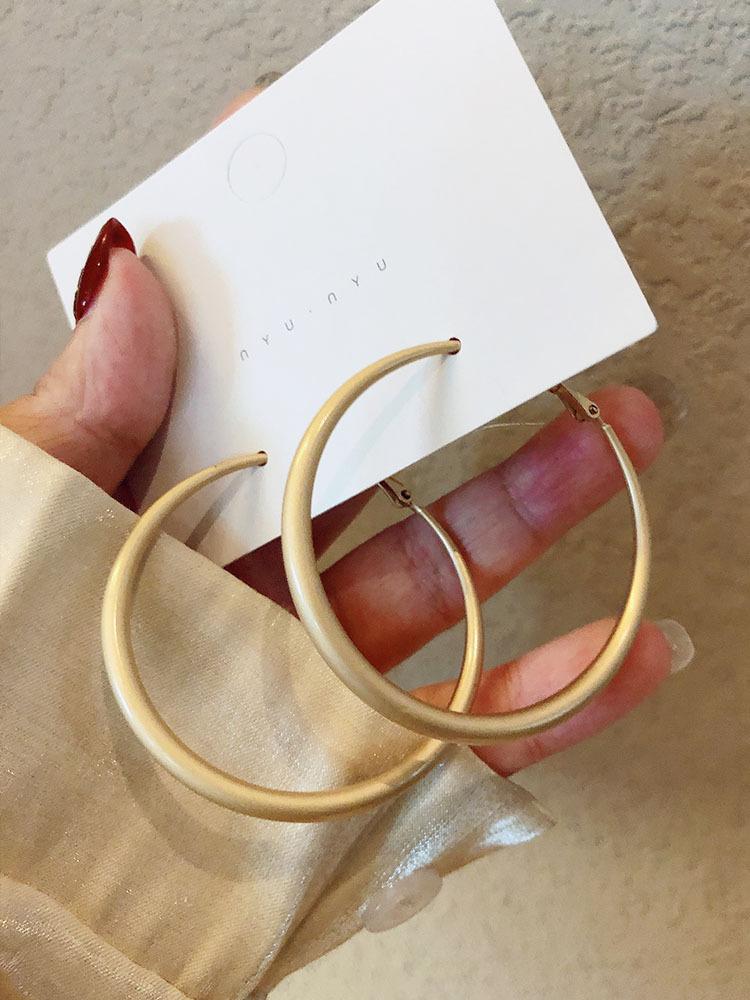 Hoop & Huggie Circle Ring Dumb Gold Big Earrings Round Minimalist Style Temperament Brincos Women Jewelry Party Gift
Hoop & Huggie Circle Ring Dumb Gold Big Earrings Round Minimalist Style Temperament Brincos Women Jewelry Party Gift