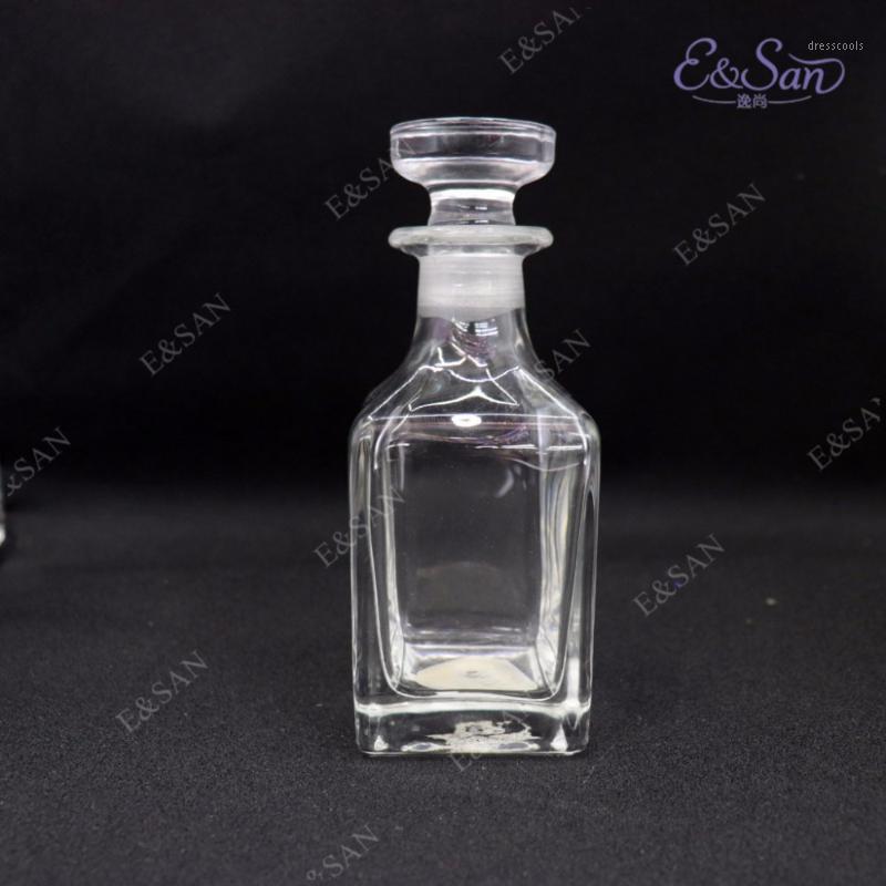 ZP02-150ml Square Display Perfume Glass Perfume Empty Bottle 120PCS/LOT1 
ZP02-150ml Square Display Perfume Glass Perfume Empty Bottle 120PCS/LOT1