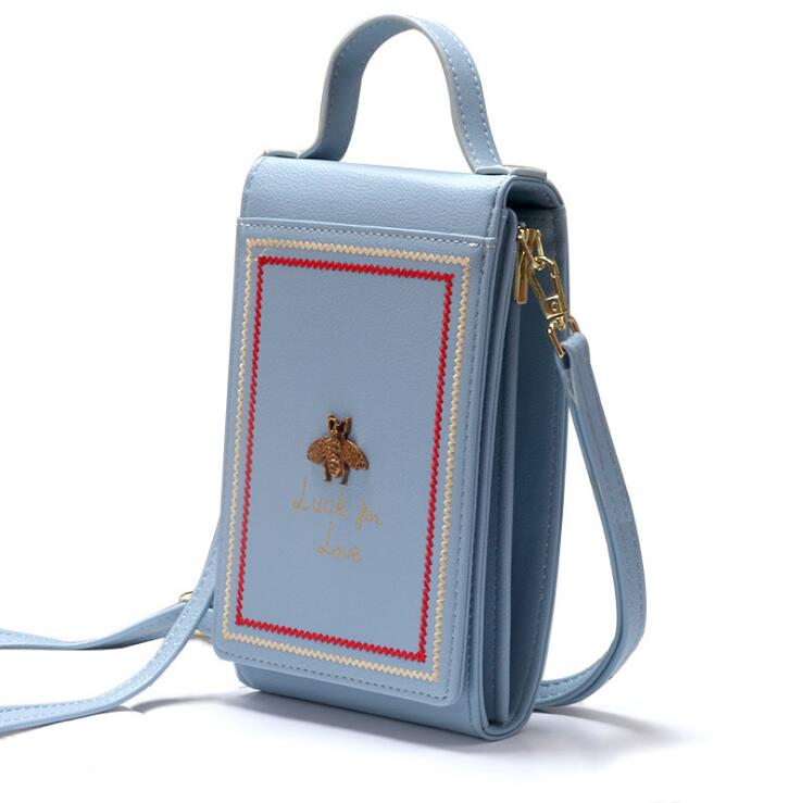 Factory wholesale women handbag vertical printed mobile phone bag small fresh embroidery long wallet street fashion leather card bags, Red(boutique box)
Factory wholesale women handbag vertical printed mobile phone bag small fresh embroidery long wallet street fashion leather card bags, Red(boutique box)