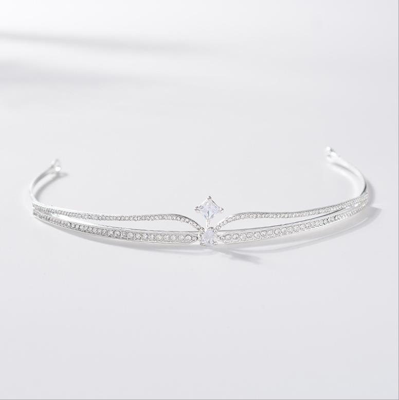Luxury Crystals Bridal Tiaras Headpieces 2021 Trendy Silver Chic Women Crowns Headwear For Party Wedding Hair Accessories Jewelry AL8611
Luxury Crystals Bridal Tiaras Headpieces 2021 Trendy Silver Chic Women Crowns Headwear For Party Wedding Hair Accessories Jewelry AL8611